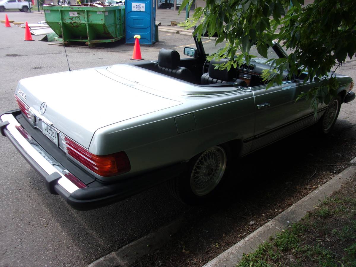 Mercedes-benz-380-1982-blue-8