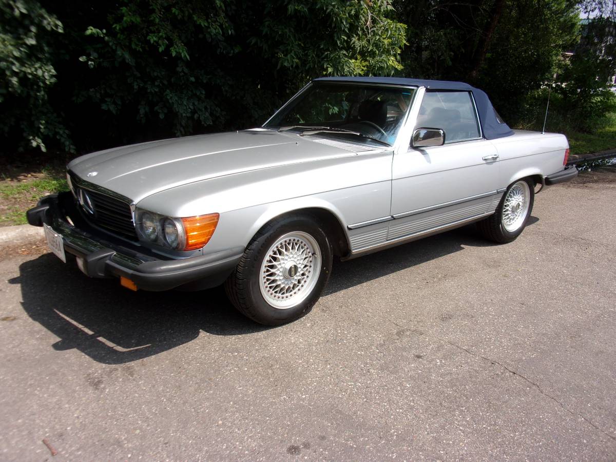 Mercedes-benz-380-1982-blue
