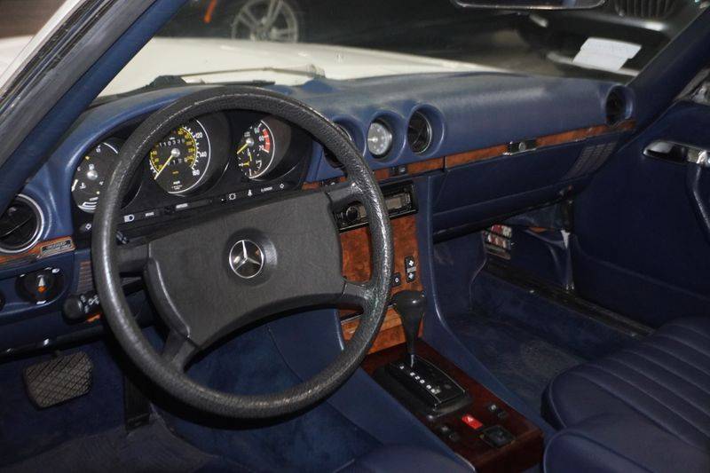 Mercedes-benz-380-class-1985-white-16