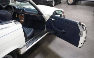 Mercedes-benz-380-class-1985-white-21