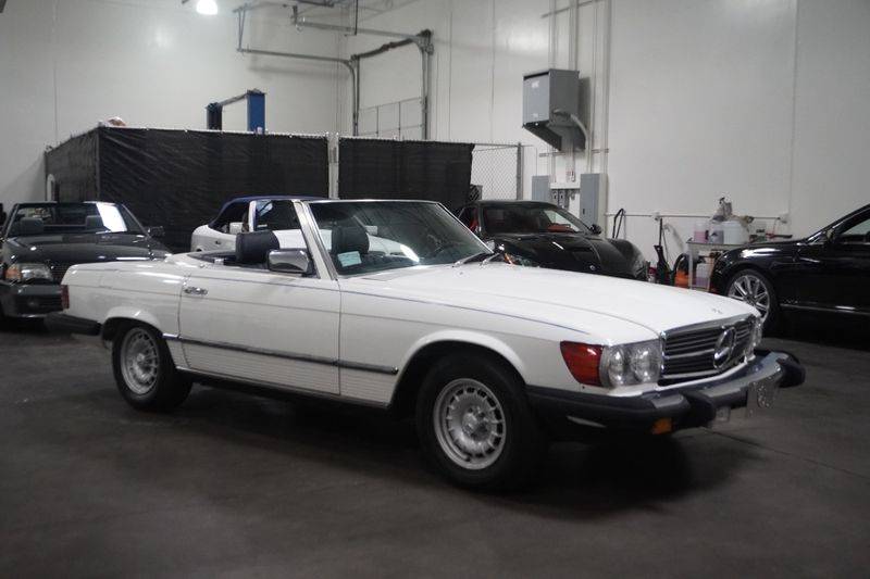 Mercedes-benz-380-class-1985-white-3