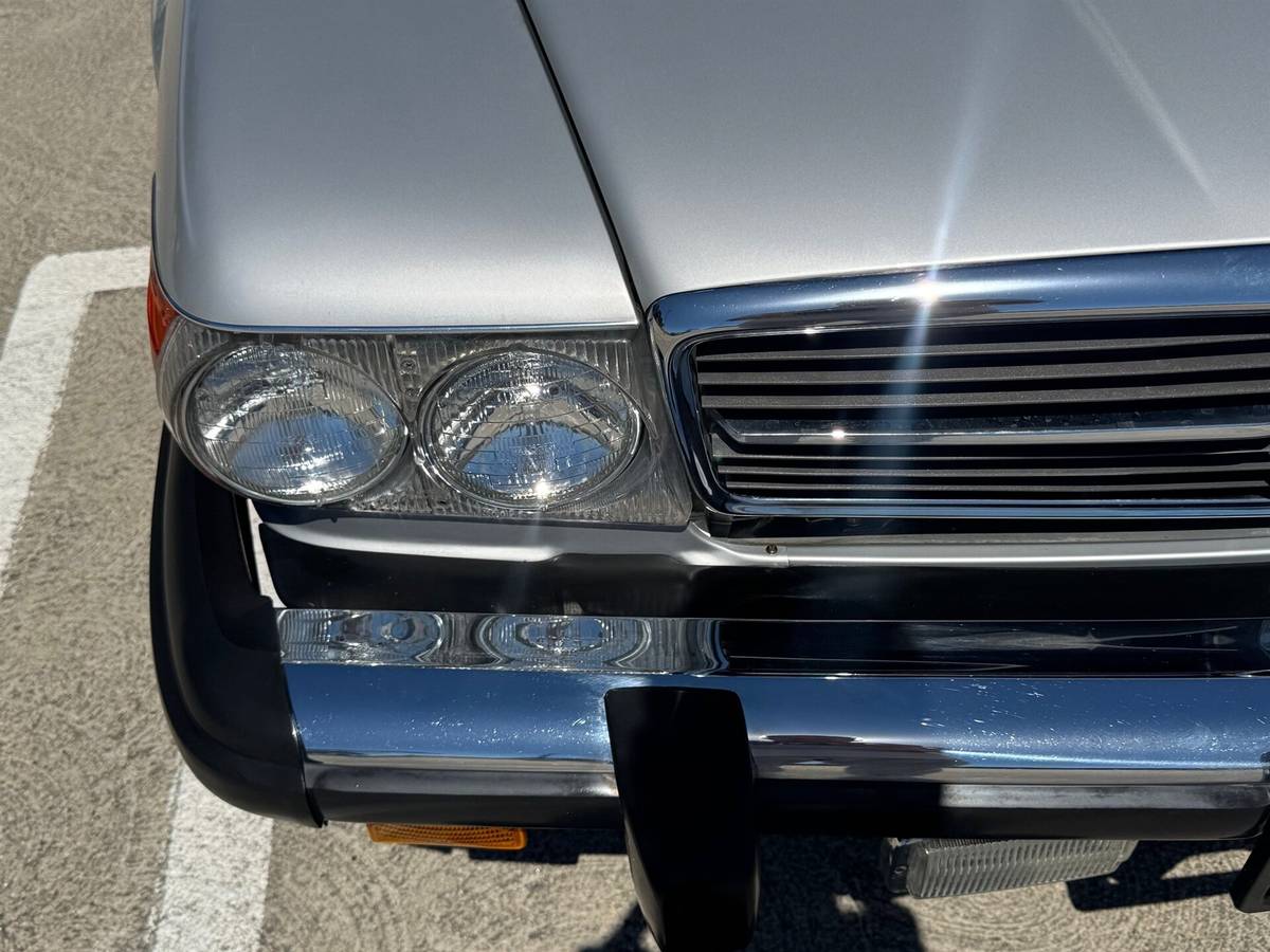 Mercedes-benz-380-class-380-sl-1984-silver-23