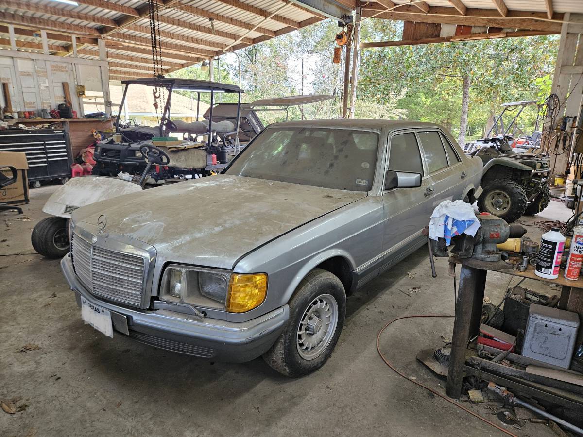 Mercedes-benz-380-sel-1984-grey