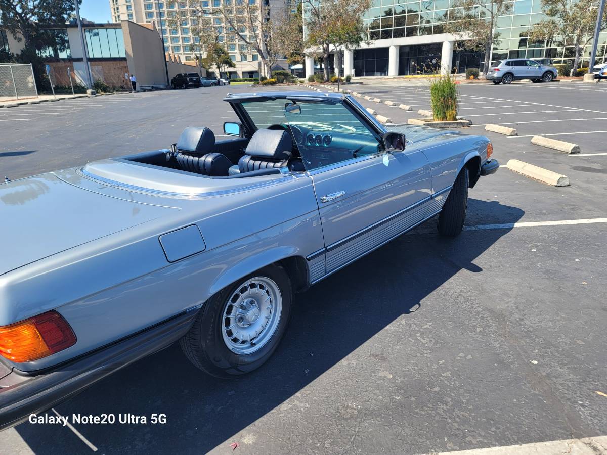 Mercedes-benz-380-sl-1982-silver-10