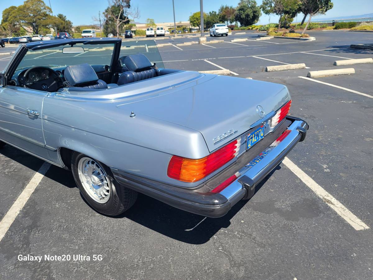 Mercedes-benz-380-sl-1982-silver-9
