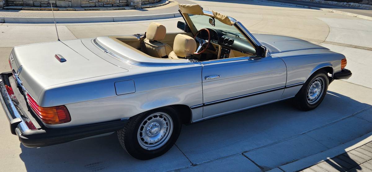 Mercedes-benz-380sl-1981-2