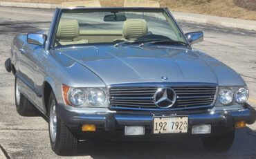 Mercedes-benz-380sl-1981-22