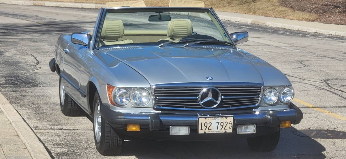 Mercedes-benz-380sl-1981-22