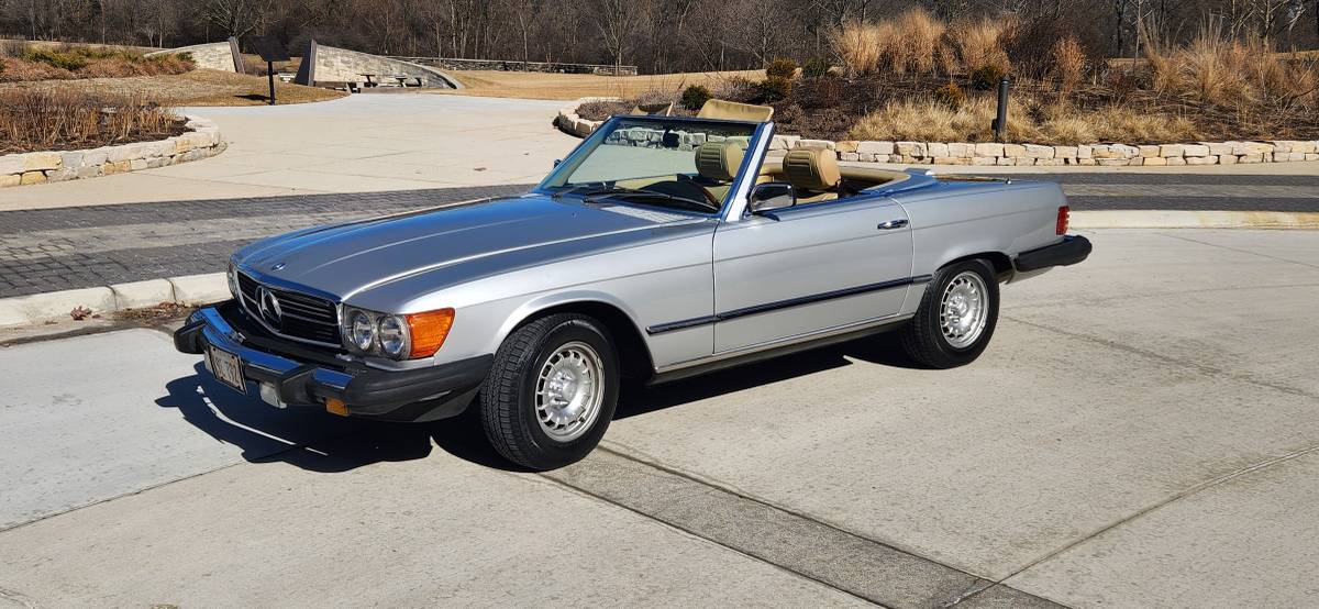 Mercedes-benz-380sl-1981-4