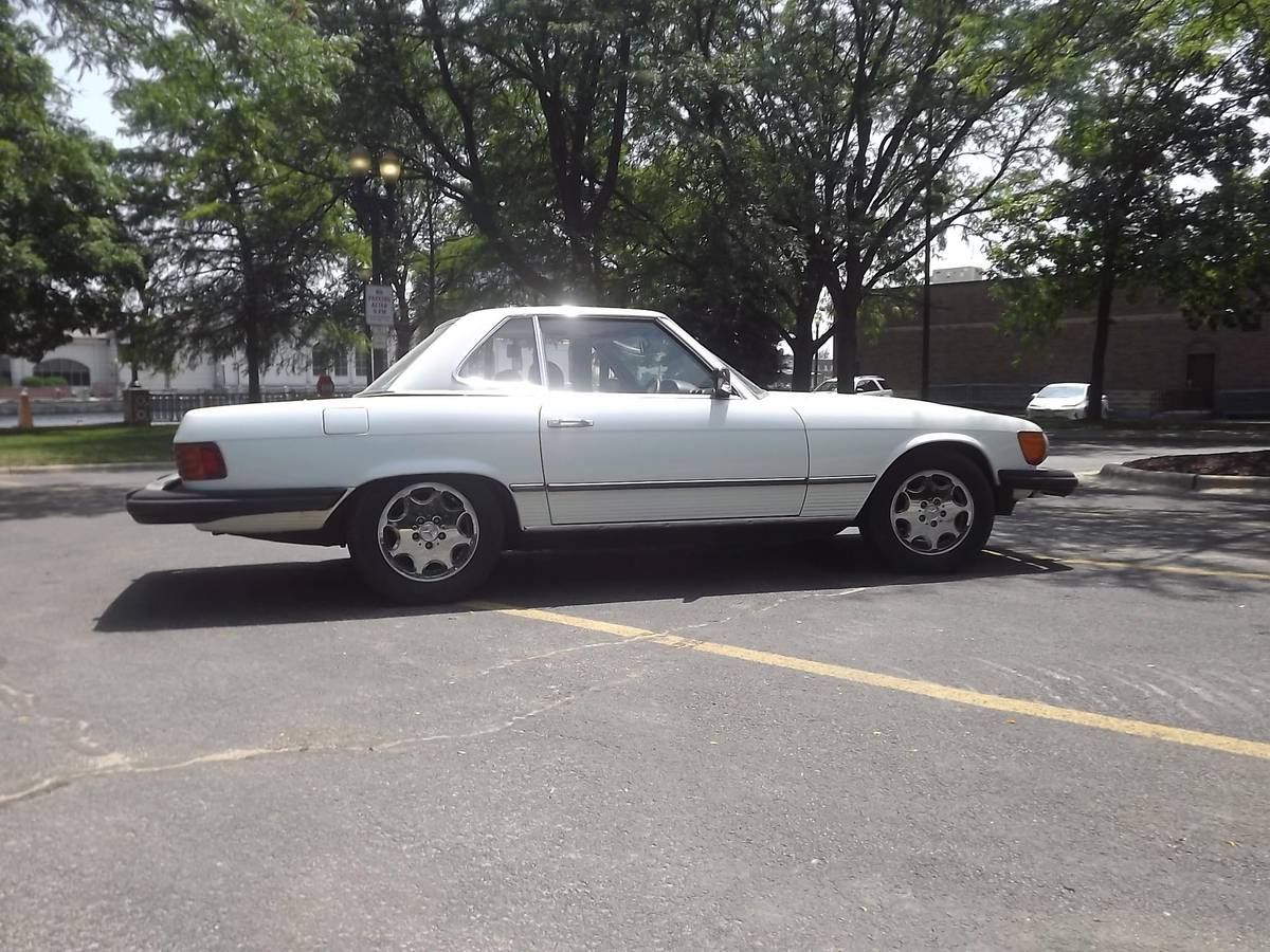 Mercedes-benz-380sl-1981-white-4