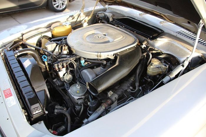Mercedes-benz-380sl-1982-1
