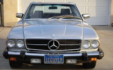 Mercedes-benz-380sl-1982-5