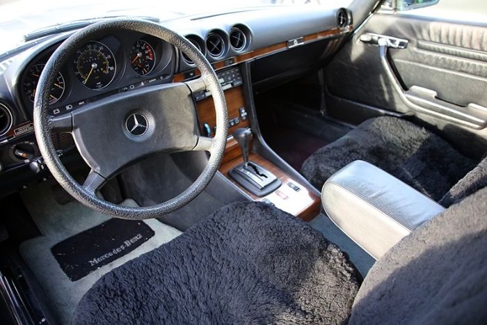 Mercedes-benz-380sl-1982-6