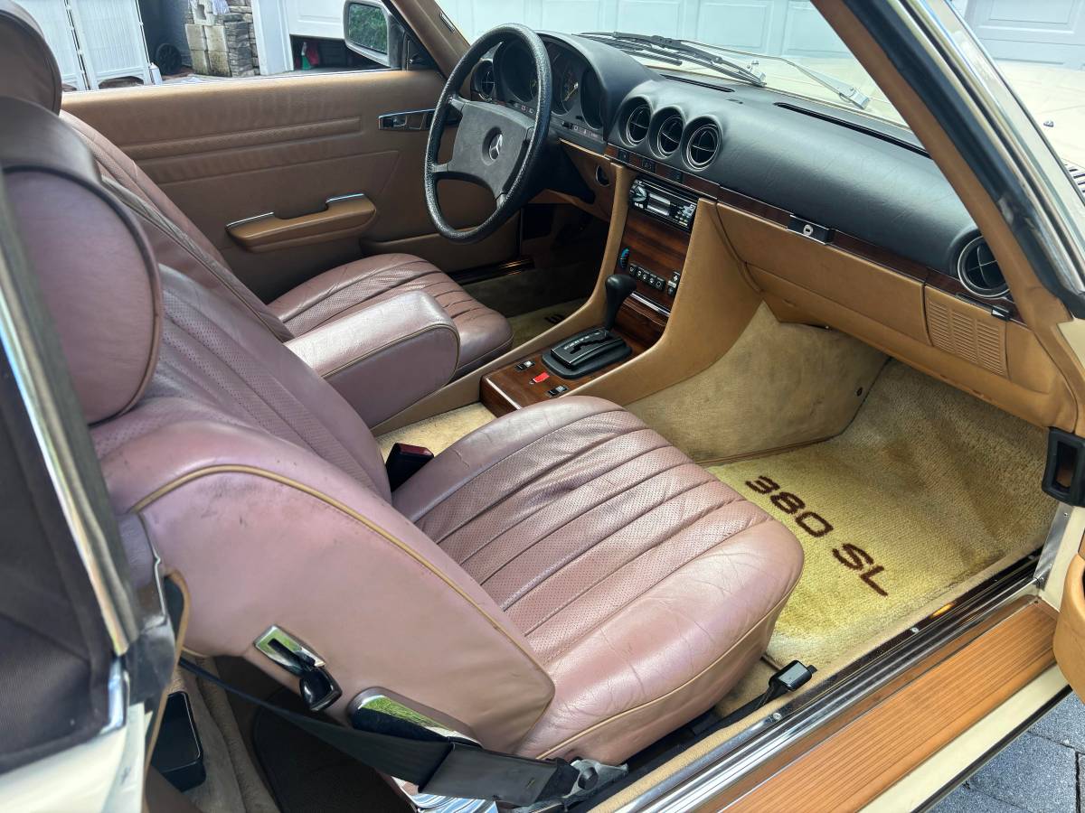 Mercedes-benz-380sl-1982-custom-23