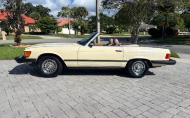 Mercedes-benz-380sl-1982-custom-5