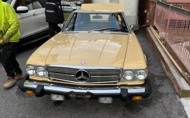 Mercedes-benz-380sl-1982-yellow-2