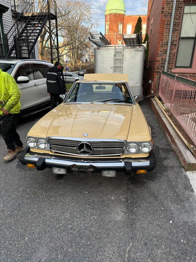 Mercedes-benz-380sl-1982-yellow-2