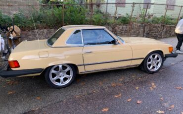 Mercedes-benz-380sl-1982-yellow-4