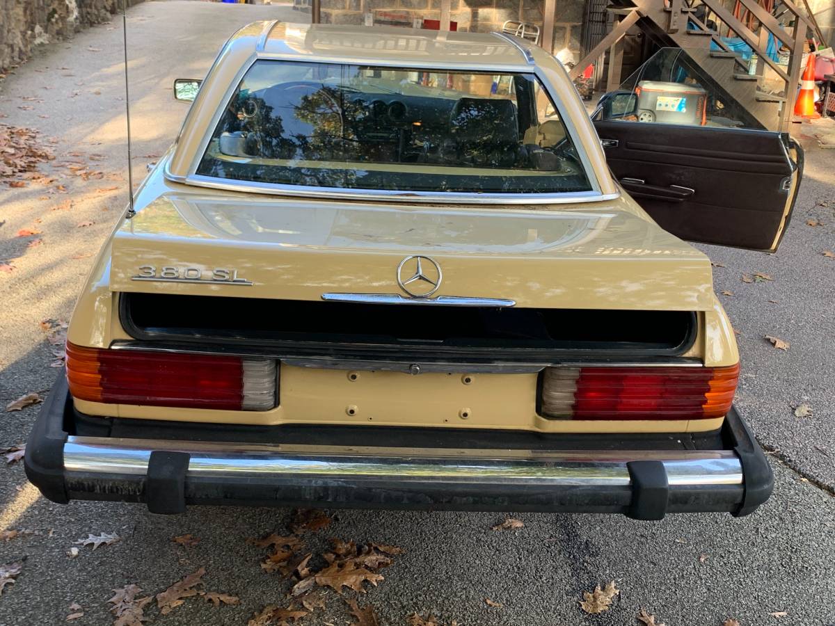 Mercedes-benz-380sl-1982-yellow-5