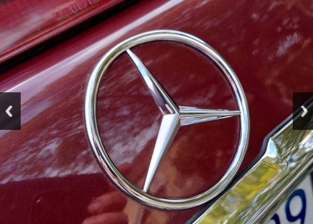 Mercedes-benz-380sl-1985-red-17