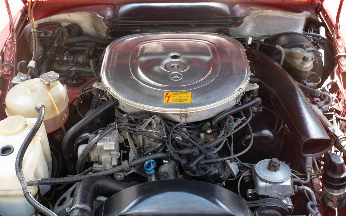 Mercedes-benz-380sl-1985-red-18