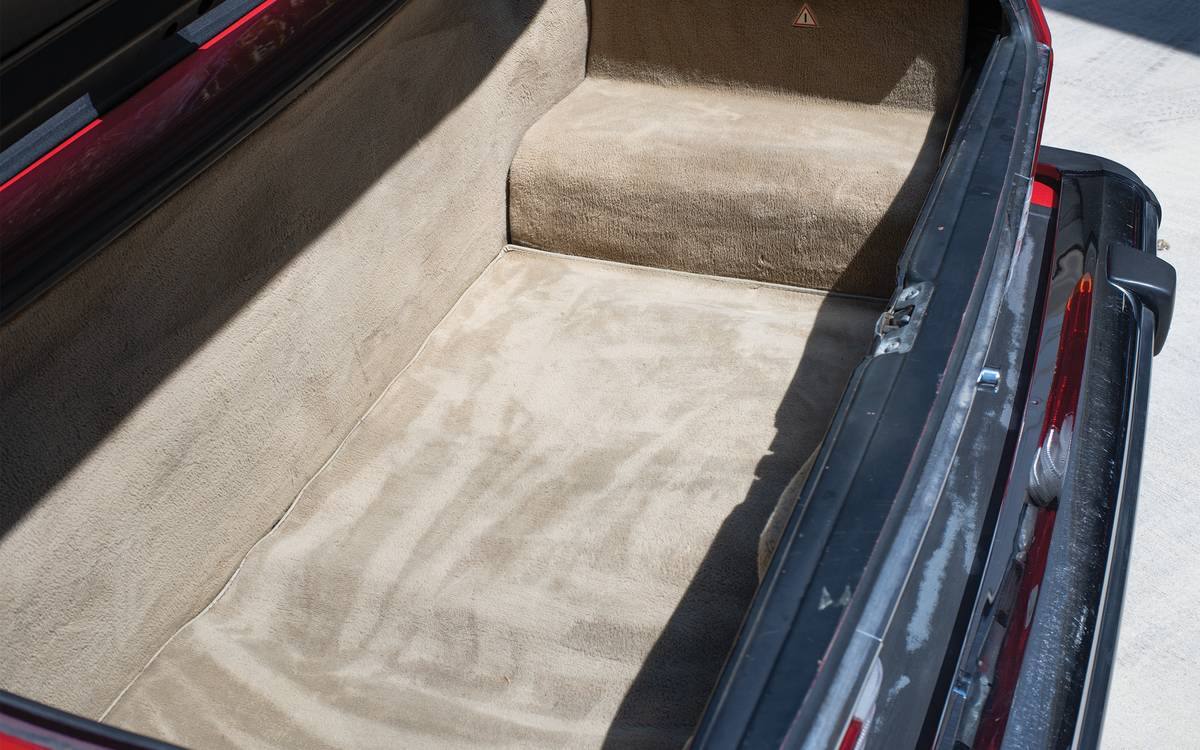 Mercedes-benz-380sl-1985-red-21