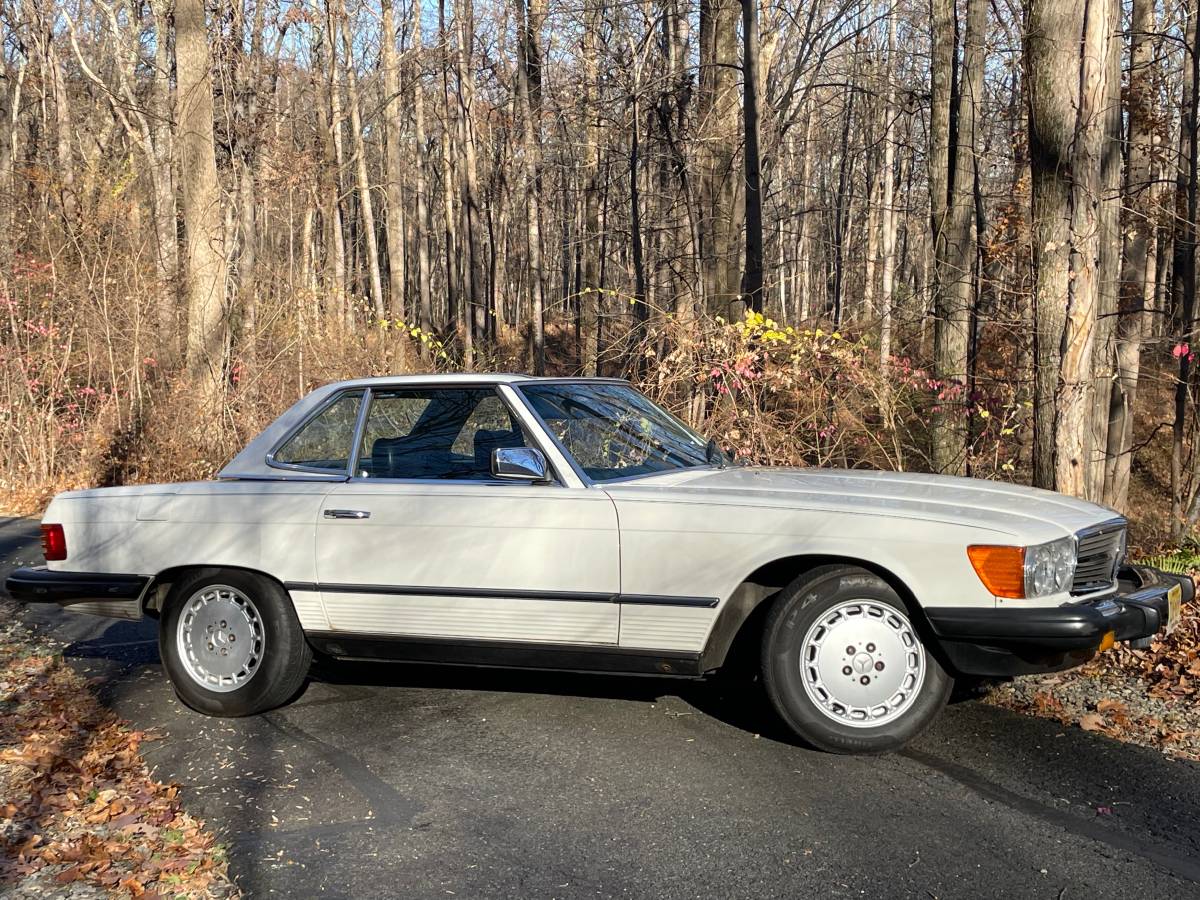Mercedes-benz-380sl-1985-white-2