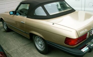 Mercedes-benz-380sl-conertible-1983-6