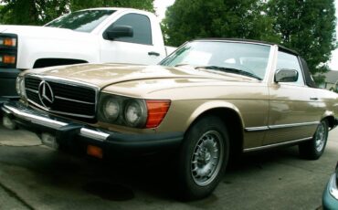 Mercedes-benz-380sl-conertible-1983-7