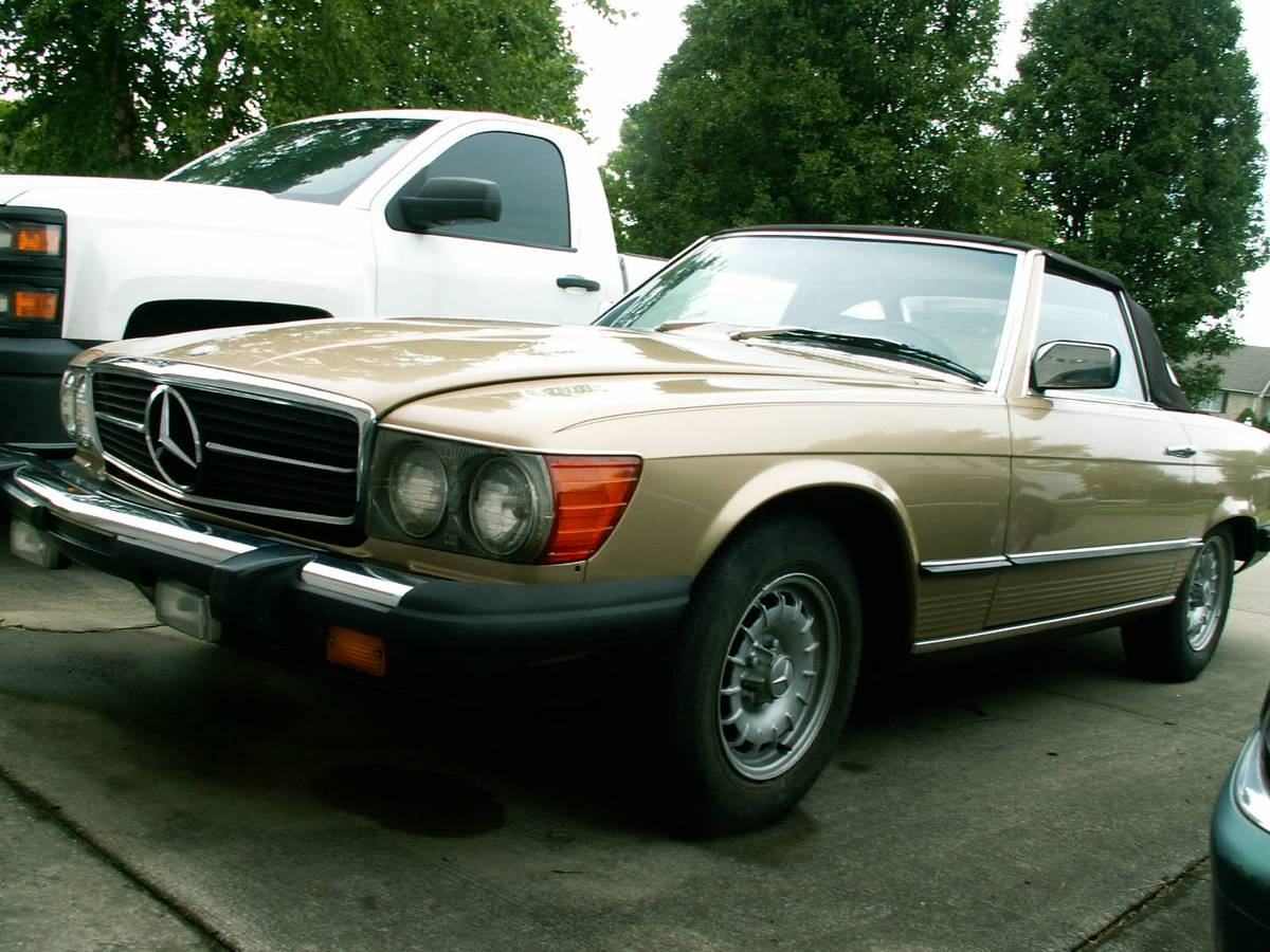 Mercedes-benz-380sl-conertible-1983-7