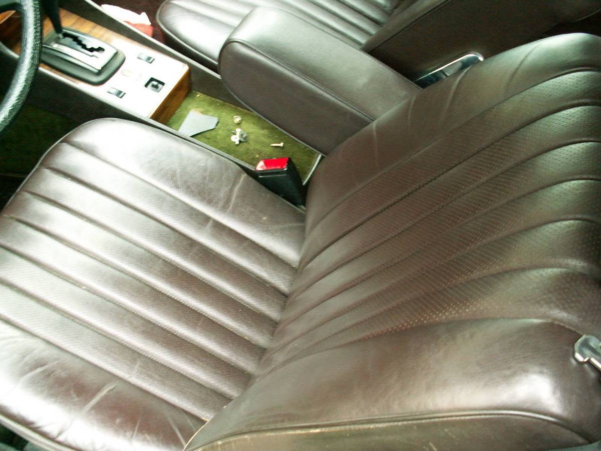 Mercedes-benz-380sl-conertible-1983-9