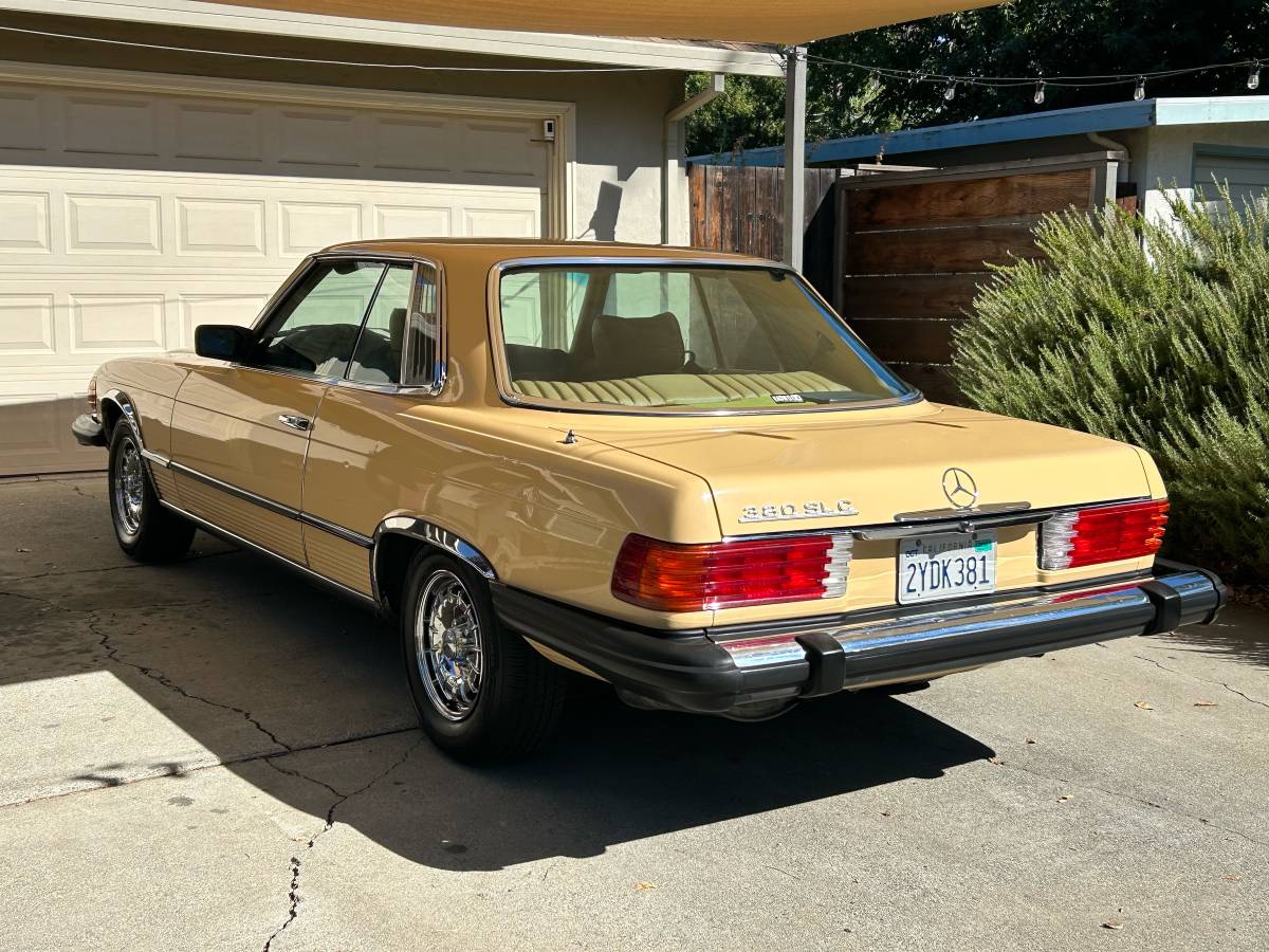 Mercedes-benz-380slc-1981-2