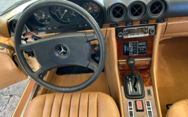 Mercedes-benz-380slc-1981-4