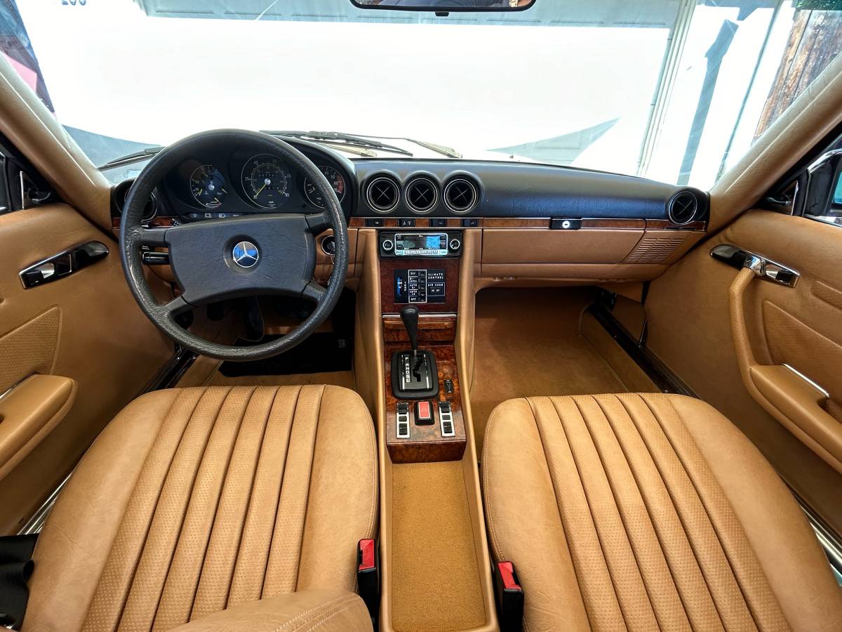 Mercedes-benz-380slc-1981-5