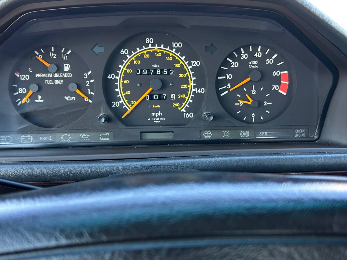 Mercedes-benz-400e-1992-grey-13