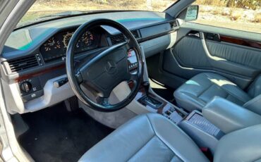 Mercedes-benz-400e-1992-grey-7