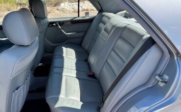Mercedes-benz-400e-1992-grey-8