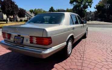 Mercedes-benz-420-1986-custom-10