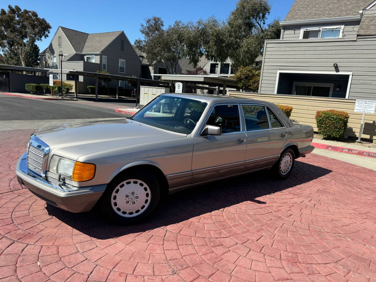 Mercedes-benz-420-1986-custom-14