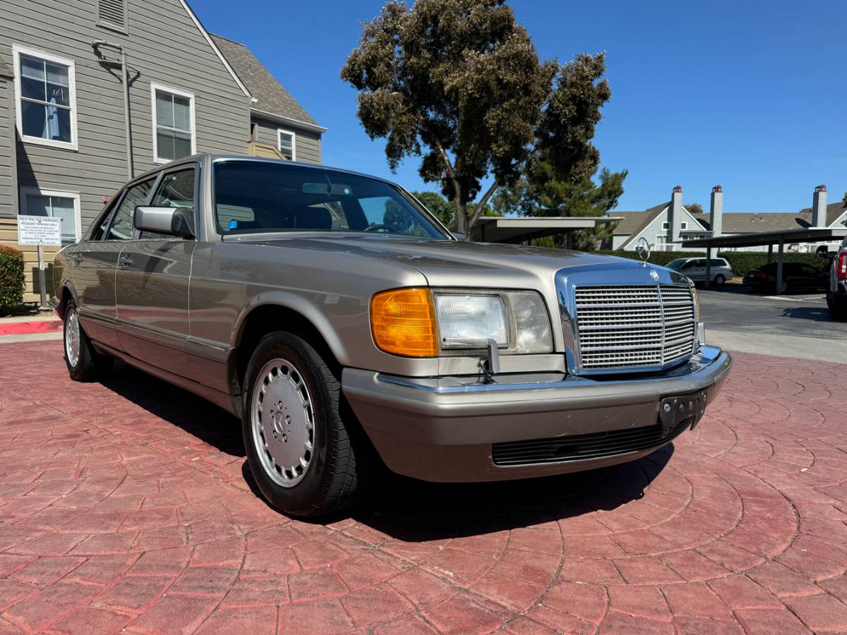 Mercedes-benz-420-1986-custom-16