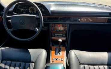 Mercedes-benz-420-1986-custom-18