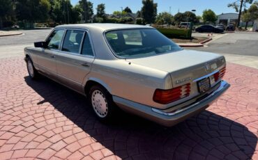 Mercedes-benz-420-1986-custom-23