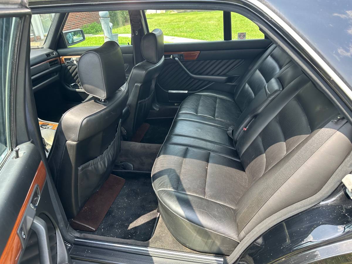 Mercedes-benz-420sel-1991-black-12