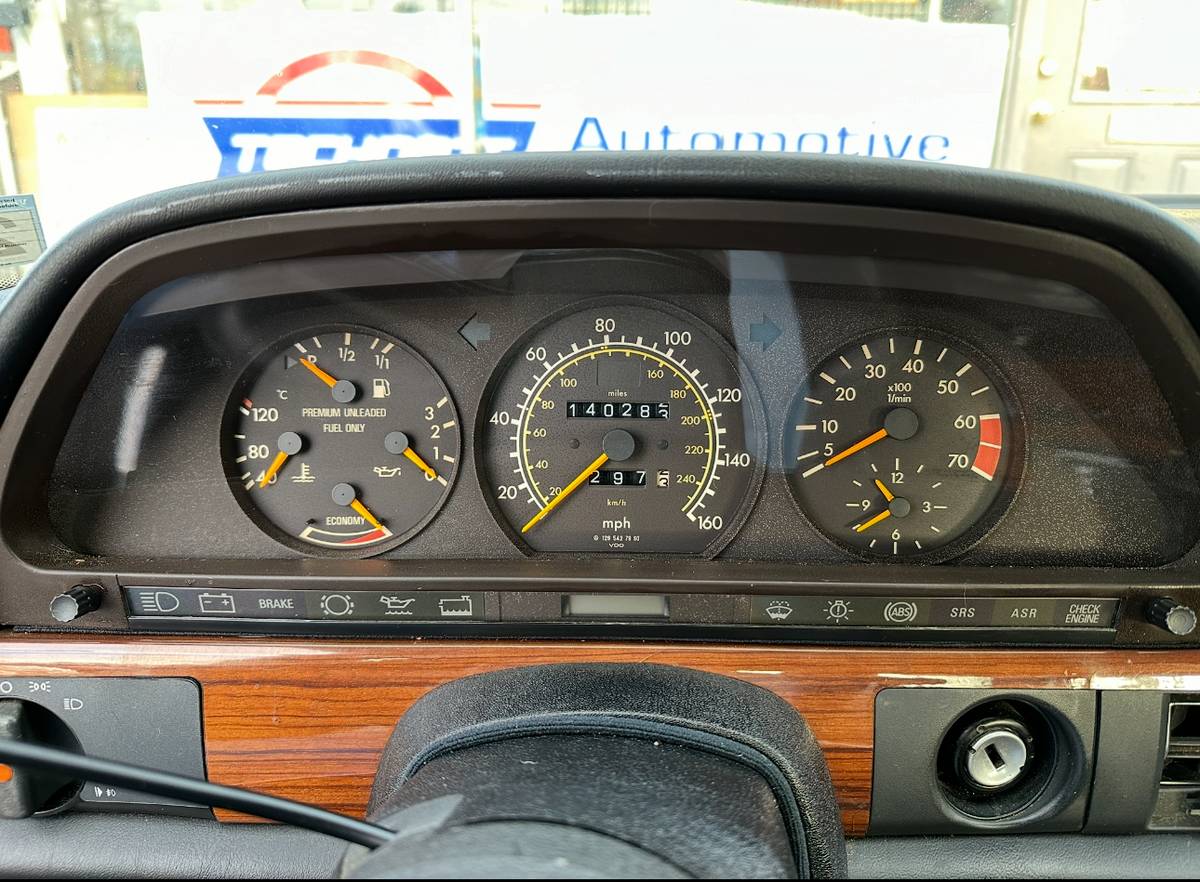 Mercedes-benz-420sel-1991-black-14