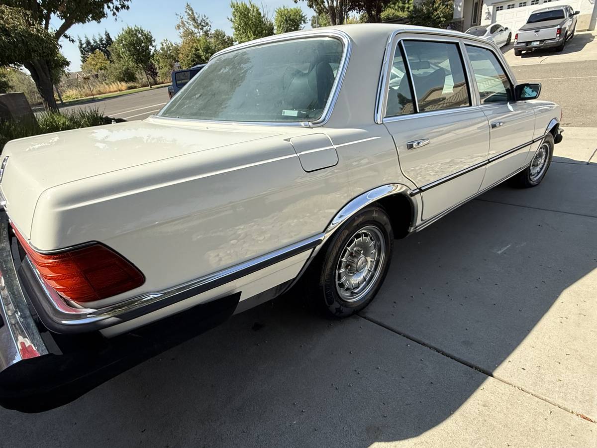 Mercedes-benz-450-sel-1980-3