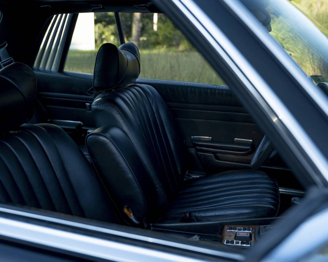 Mercedes-benz-450-sl-c-1978-black-11