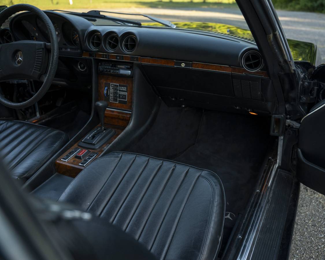 Mercedes-benz-450-sl-c-1978-black-19