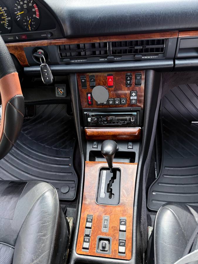 Mercedes-benz-500sel-1985-black-10