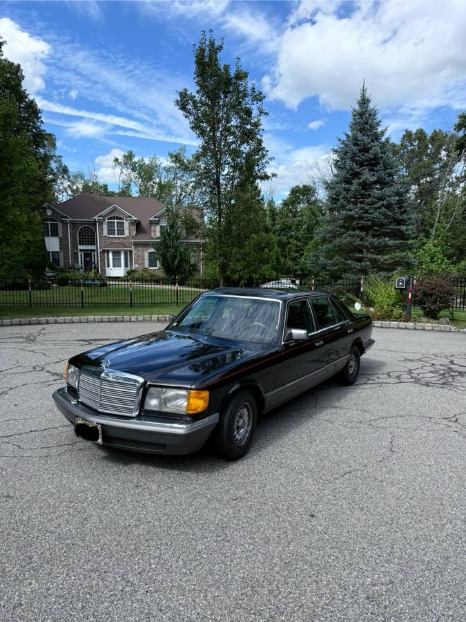 Mercedes-benz-500sel-1985-black-2