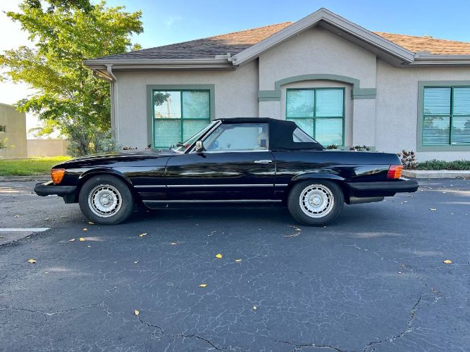 Mercedes-benz-500sl-1982-7